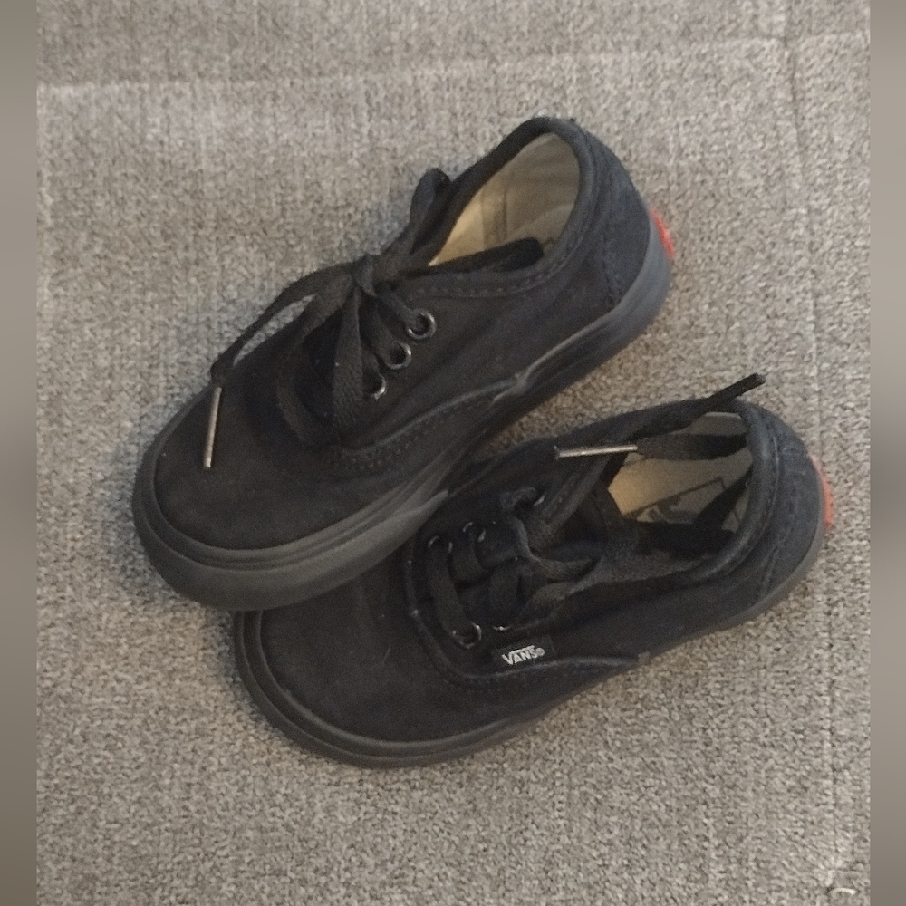 ✨Vans Shoes toddler size 6
